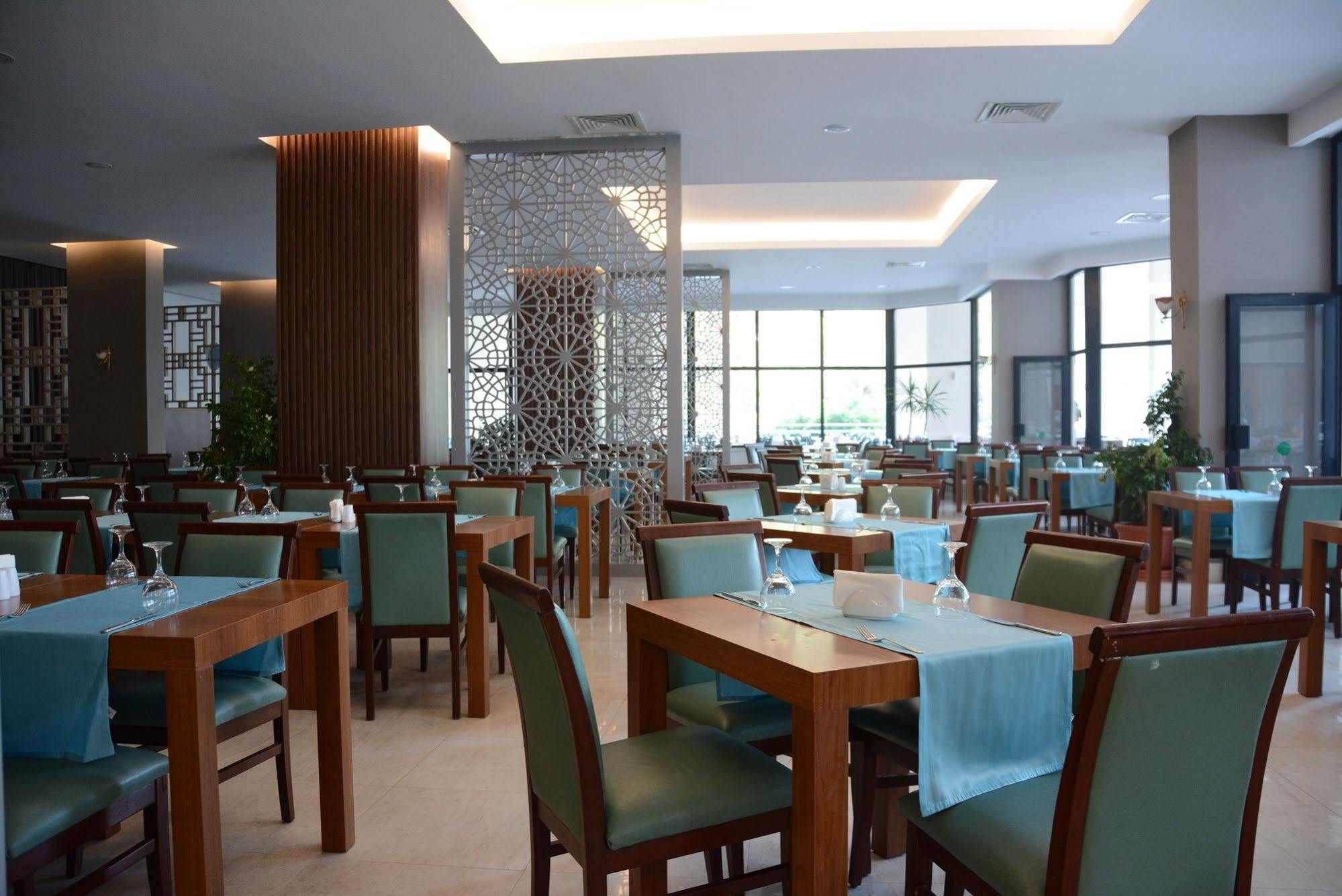 Fun And Sun Club Saphire Hotel Tekirova Bagian luar foto